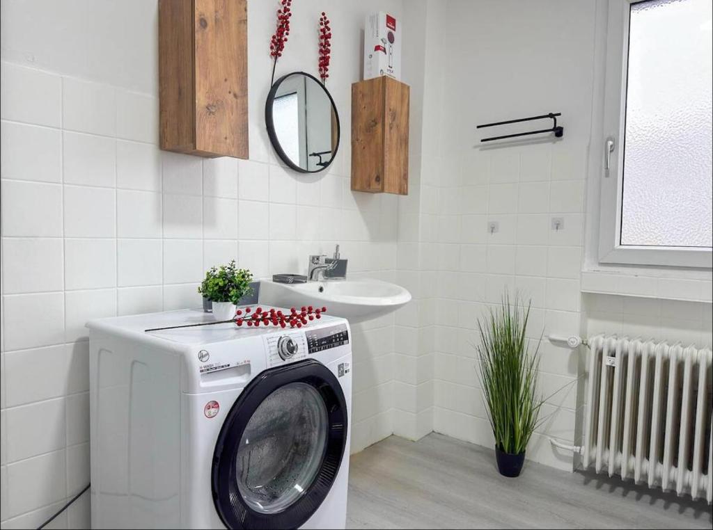 Badezimmer mit Dusche