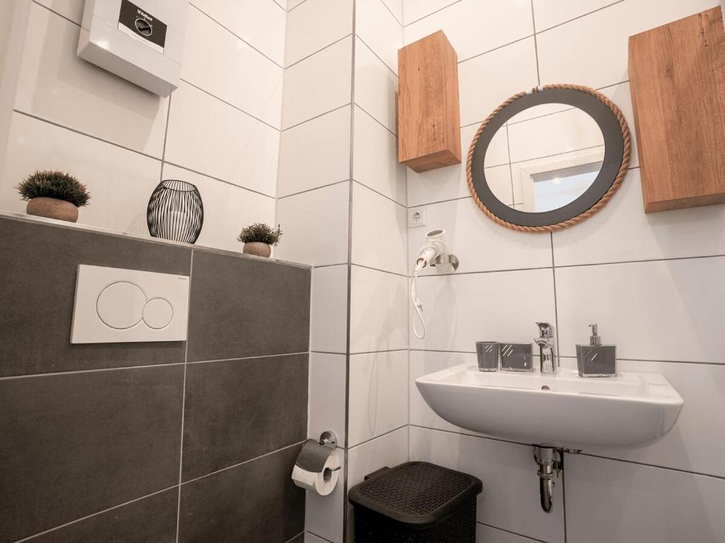 Eigenes Badezimmer mit Dusche