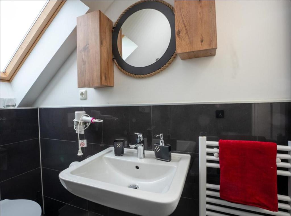 Badezimmer mit Dusche